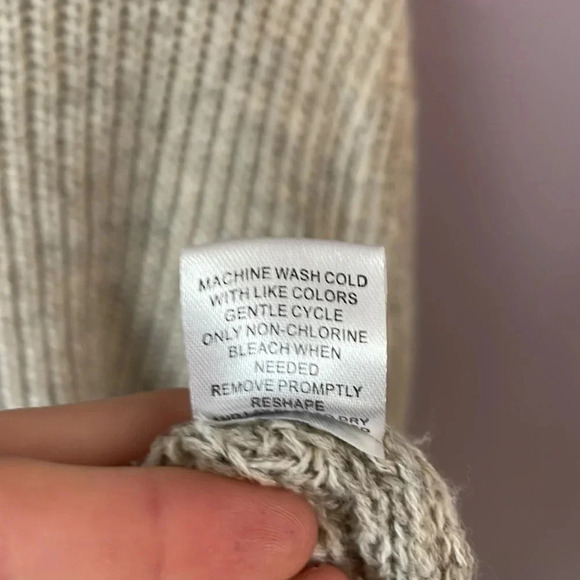 Crave Fame size small distressed beige sweater - Picture 5 of 5